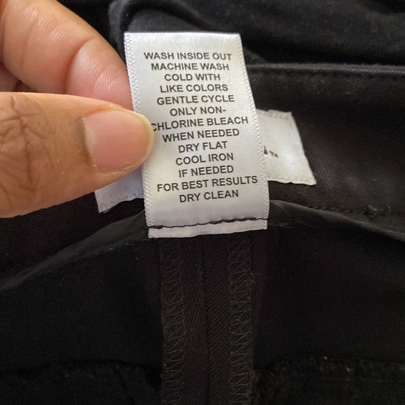 ELLE Women's Dress Pants Size 10 Black Pockets Zip Closure Like New - Picture 3 of 8